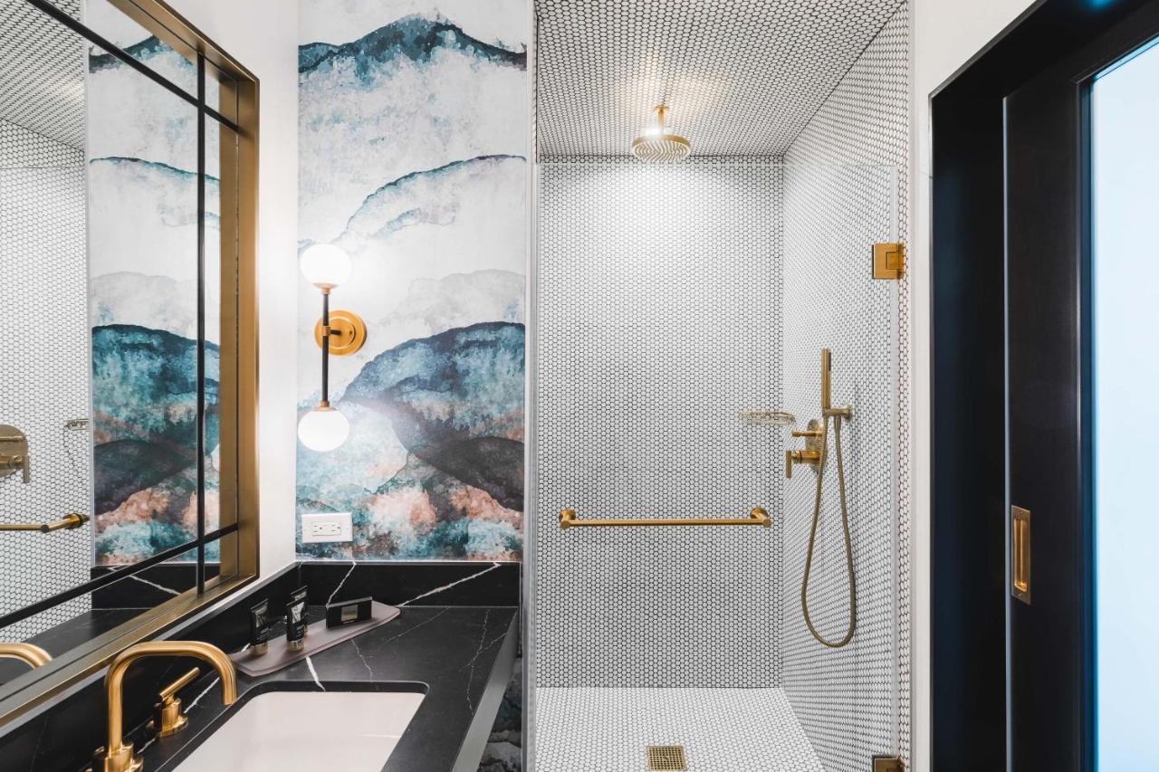 King Room,1255114933:JPEG