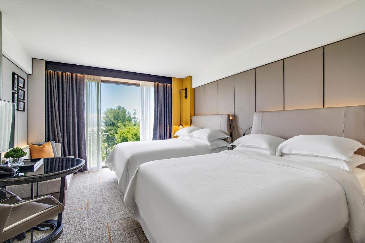 Guest room, 2 Queen,1605374361:JPEG