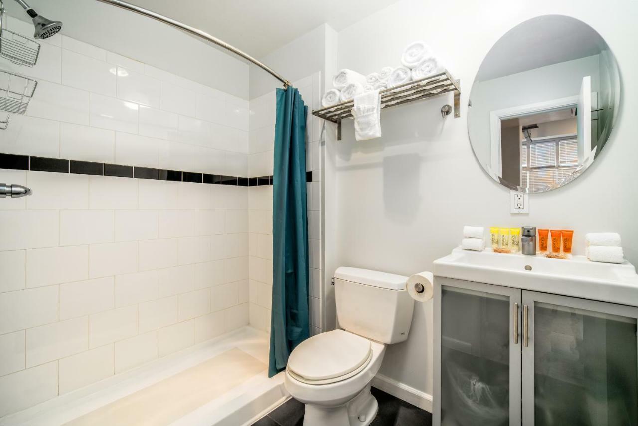 Deluxe Suite Partial Ocean View
