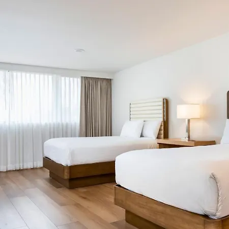 Luxe Sunset Boulevard Hotel-2