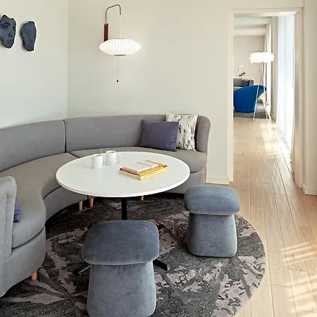 The Valorian Los Angeles, Curio Collection By Hilton-3