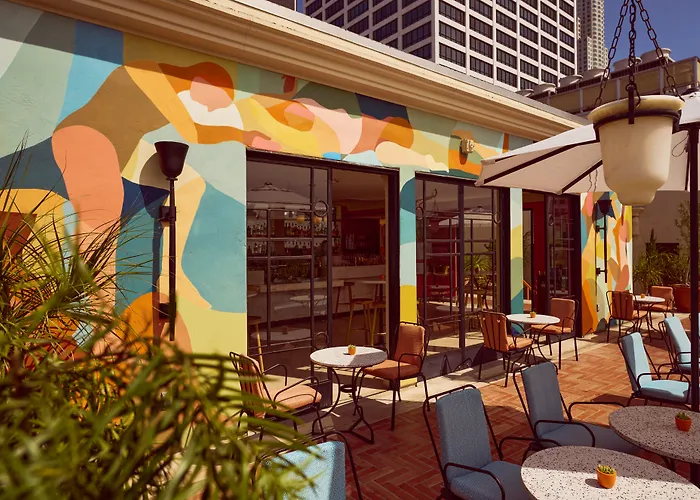 Pet Friendly Hotels Los AngelesPer La, Autograph Collection