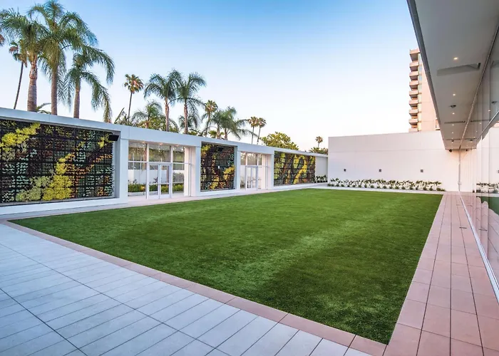 The Beverly Hilton Los Angeles