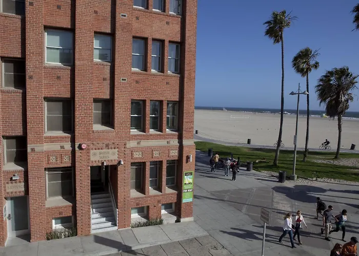 Venice Breeze Suites Los Angeles