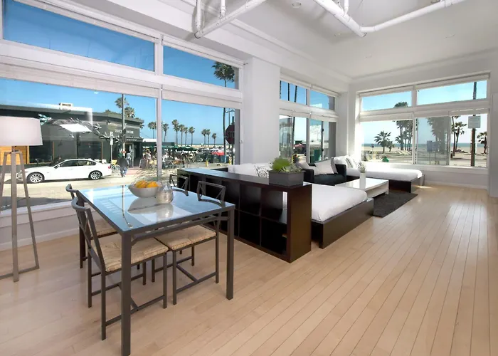 Air Venice On The Beach Los Angeles